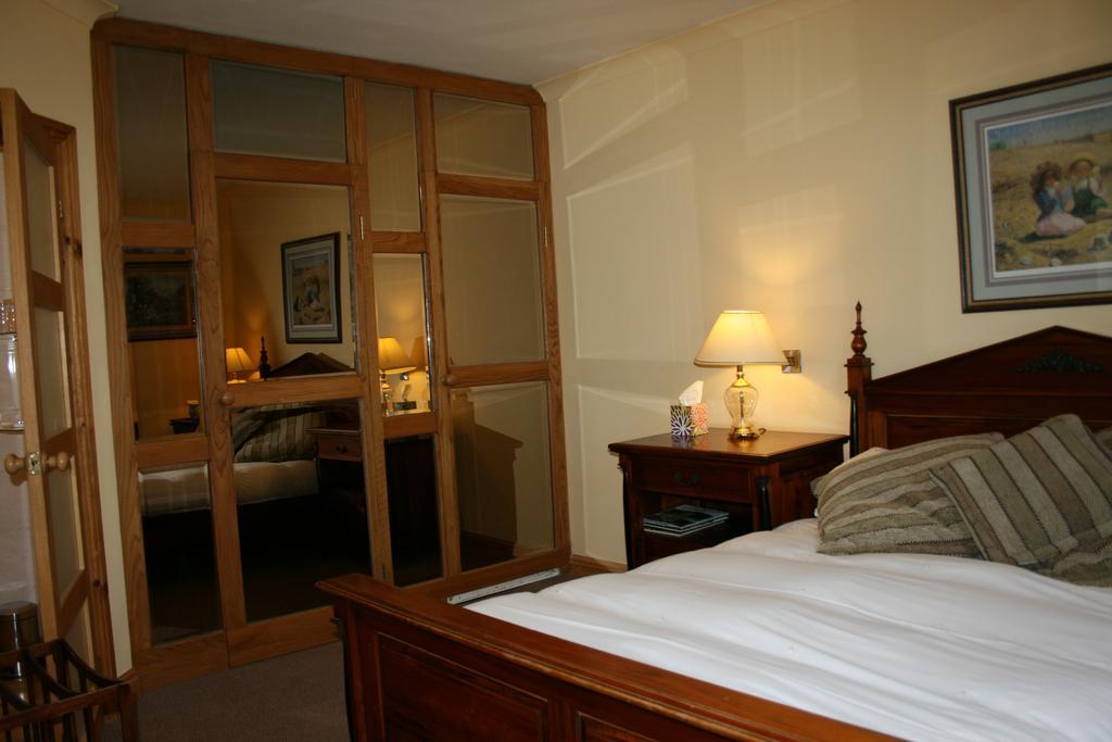 The Wyvill Arms Otel Leyburn Oda fotoğraf