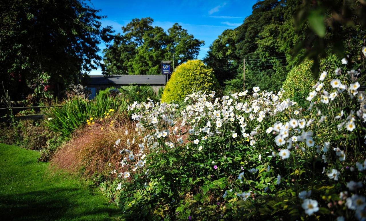 The Wyvill Arms Otel Leyburn Dış mekan fotoğraf